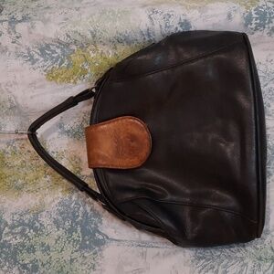 Perry Ellis vintage Black and tan leather purse